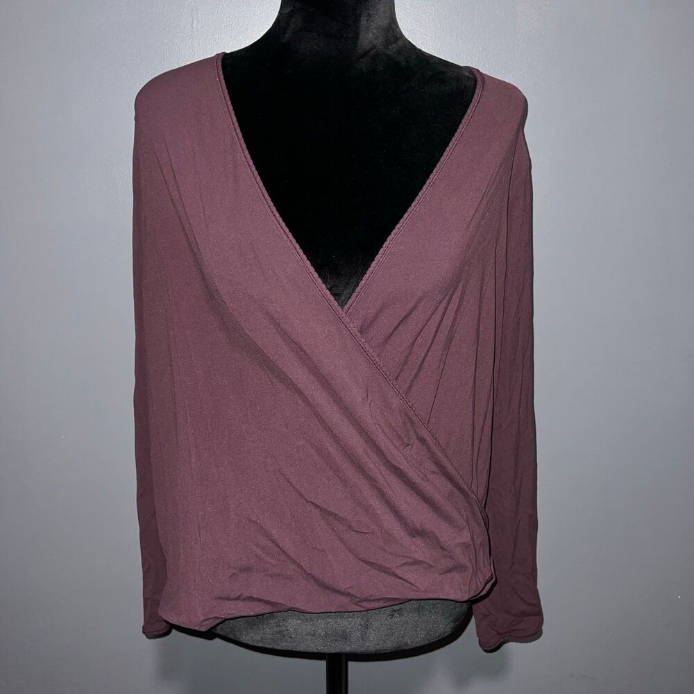Lululemon Iconic Wrap Plum Purple Womens 8 Luon Pullover